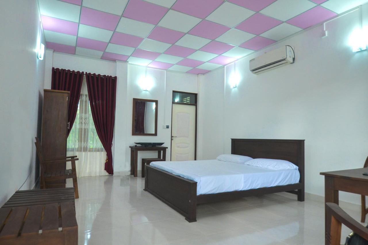 Spice Village Hotel & Restaurant Habarana Bagian luar foto