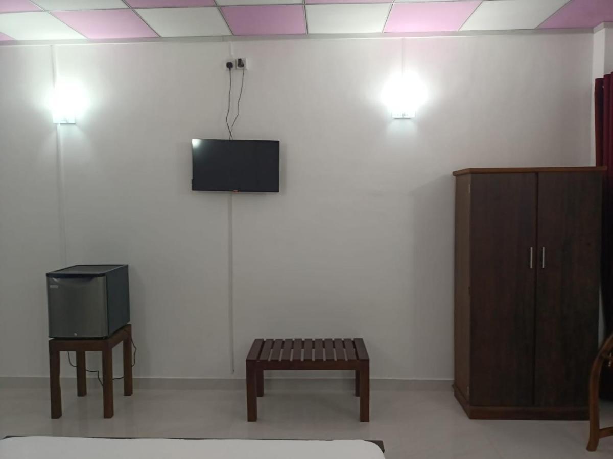 Spice Village Hotel & Restaurant Habarana Bagian luar foto