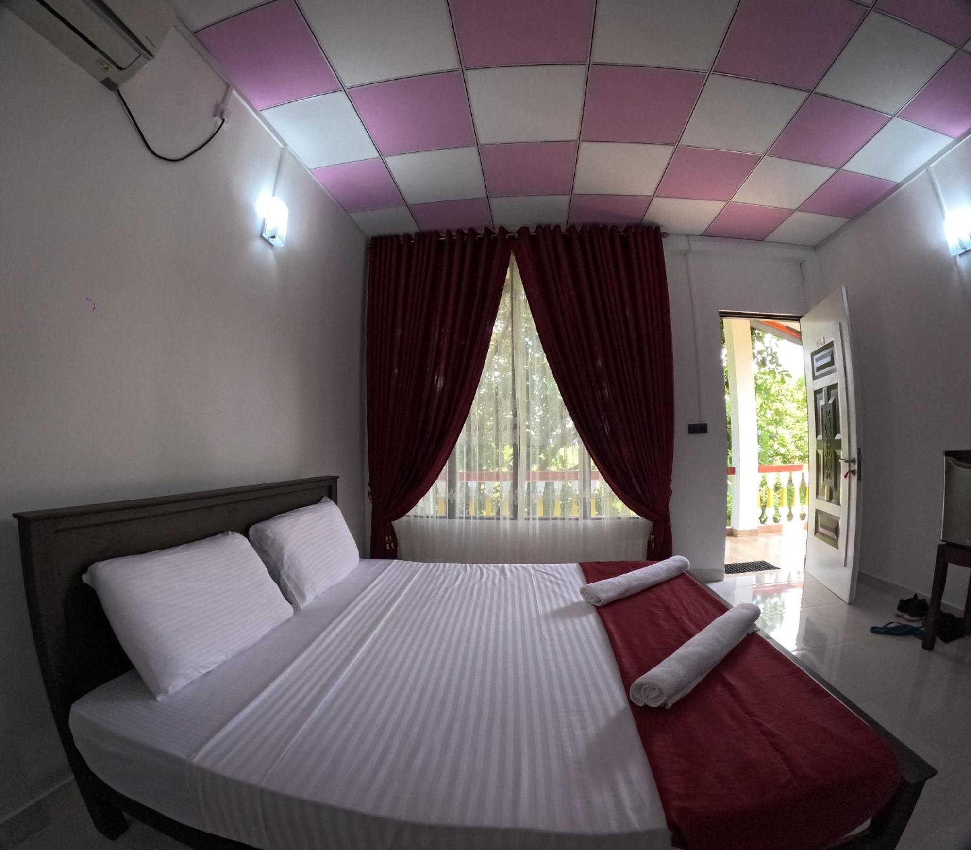 Spice Village Hotel & Restaurant Habarana Bagian luar foto