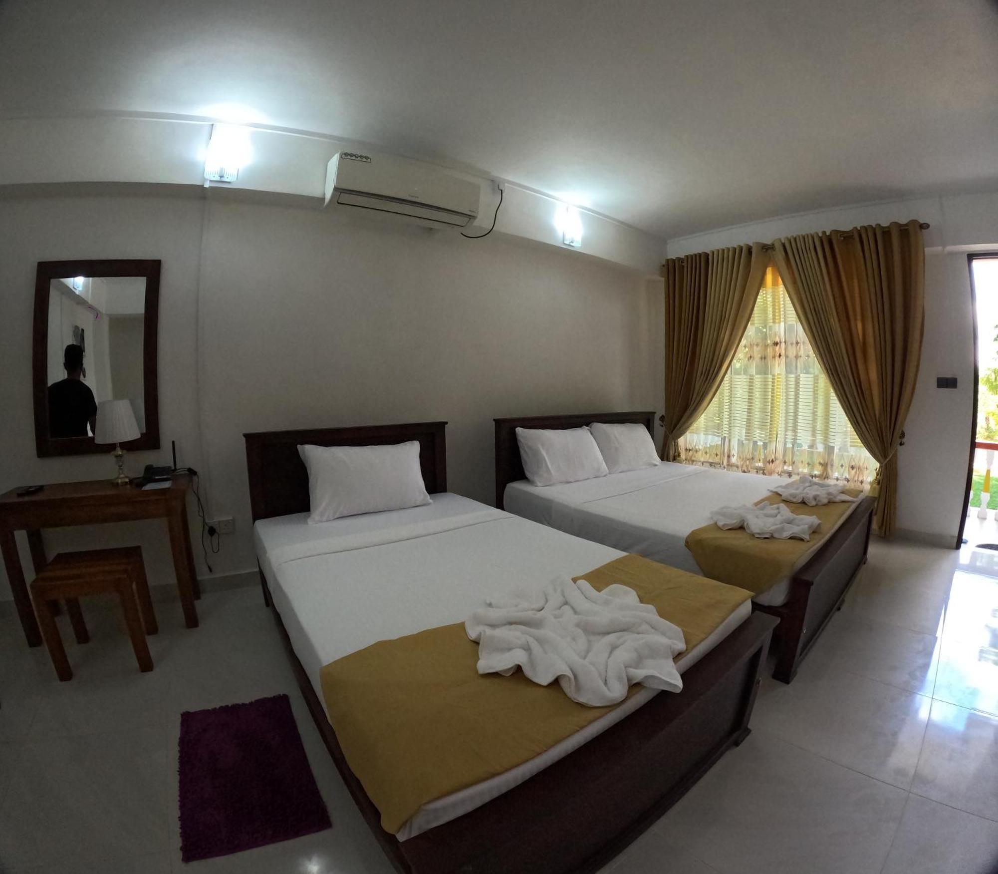 Spice Village Hotel & Restaurant Habarana Bagian luar foto