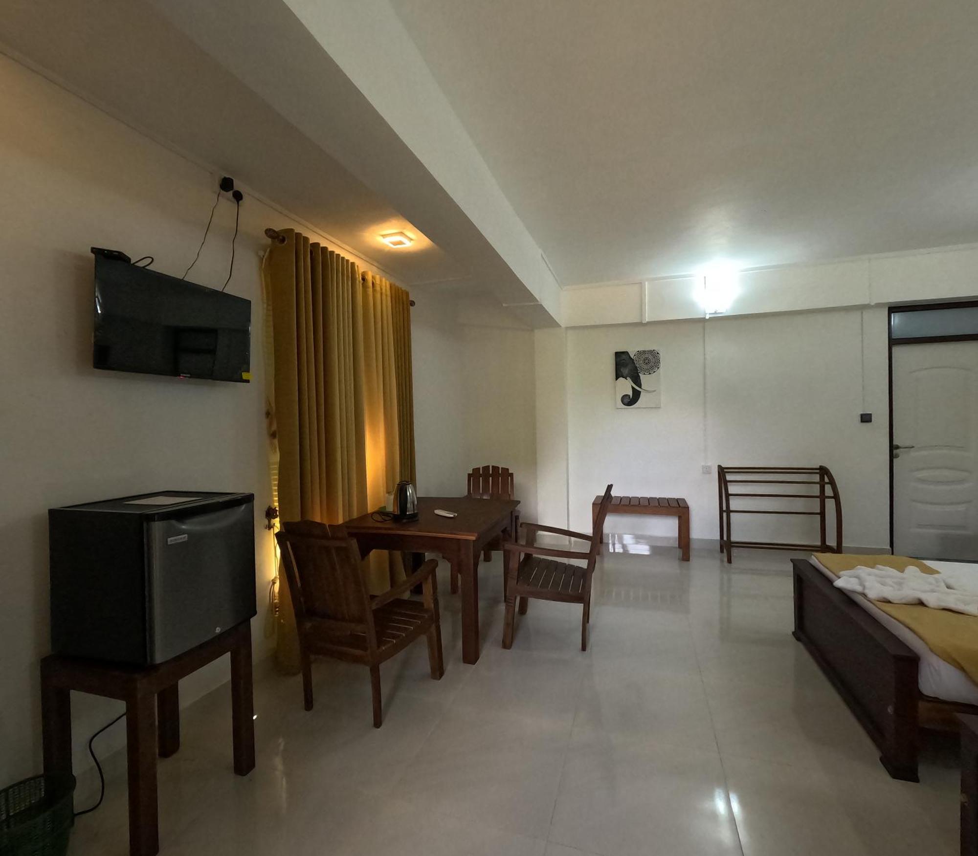 Spice Village Hotel & Restaurant Habarana Bagian luar foto